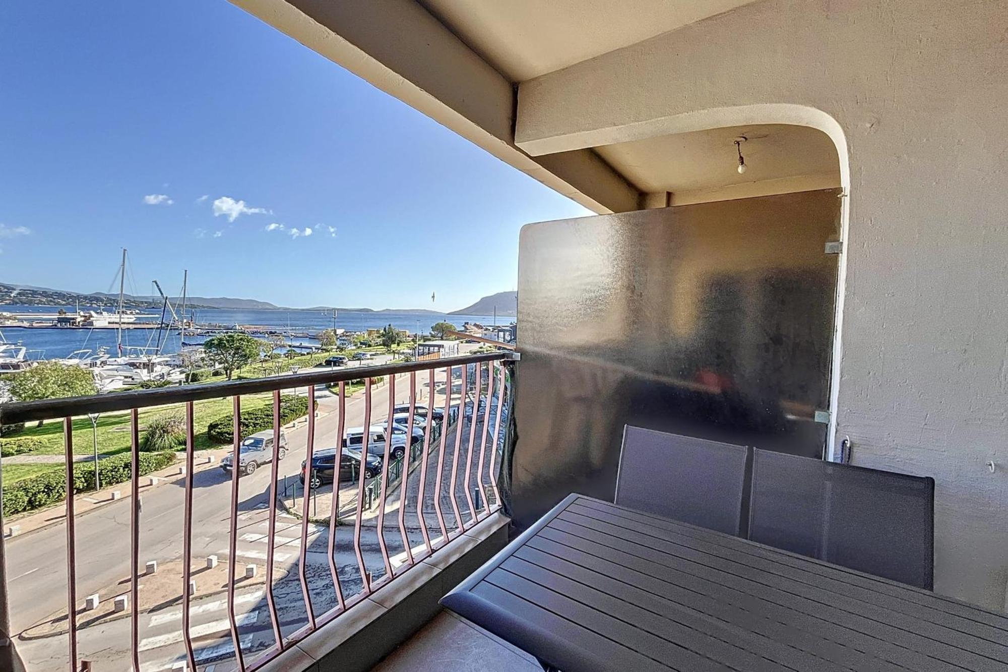 Апартаменты Pretty Cocoon With Harbour View Порто-Веккьо Экстерьер фото